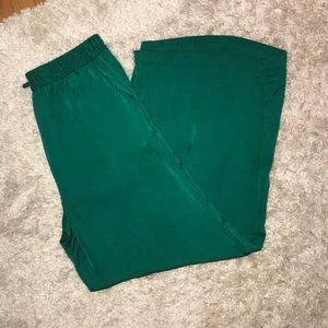 Green wie leg trousers